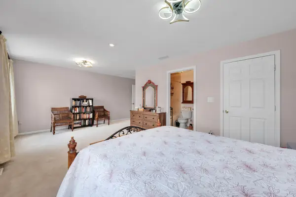 Primary bedroom sitting area